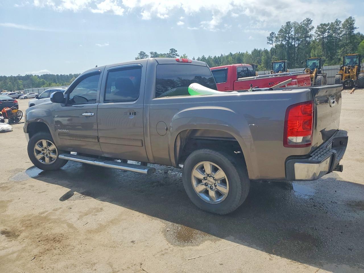 2012 GMC SIERRA C1500 SLE photo 4
