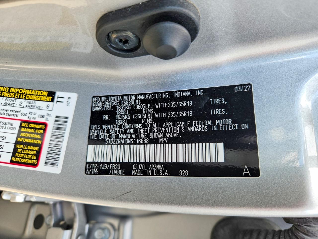 2022 TOYOTA HIGHLANDER LE photo 23