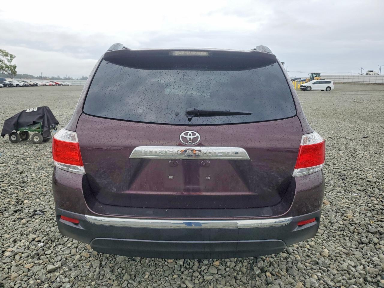 2013 TOYOTA HIGHLANDER PLUS photo 16