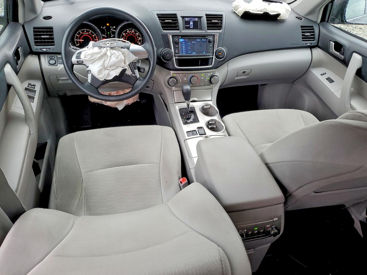 2013 TOYOTA HIGHLANDER PLUS photo 22