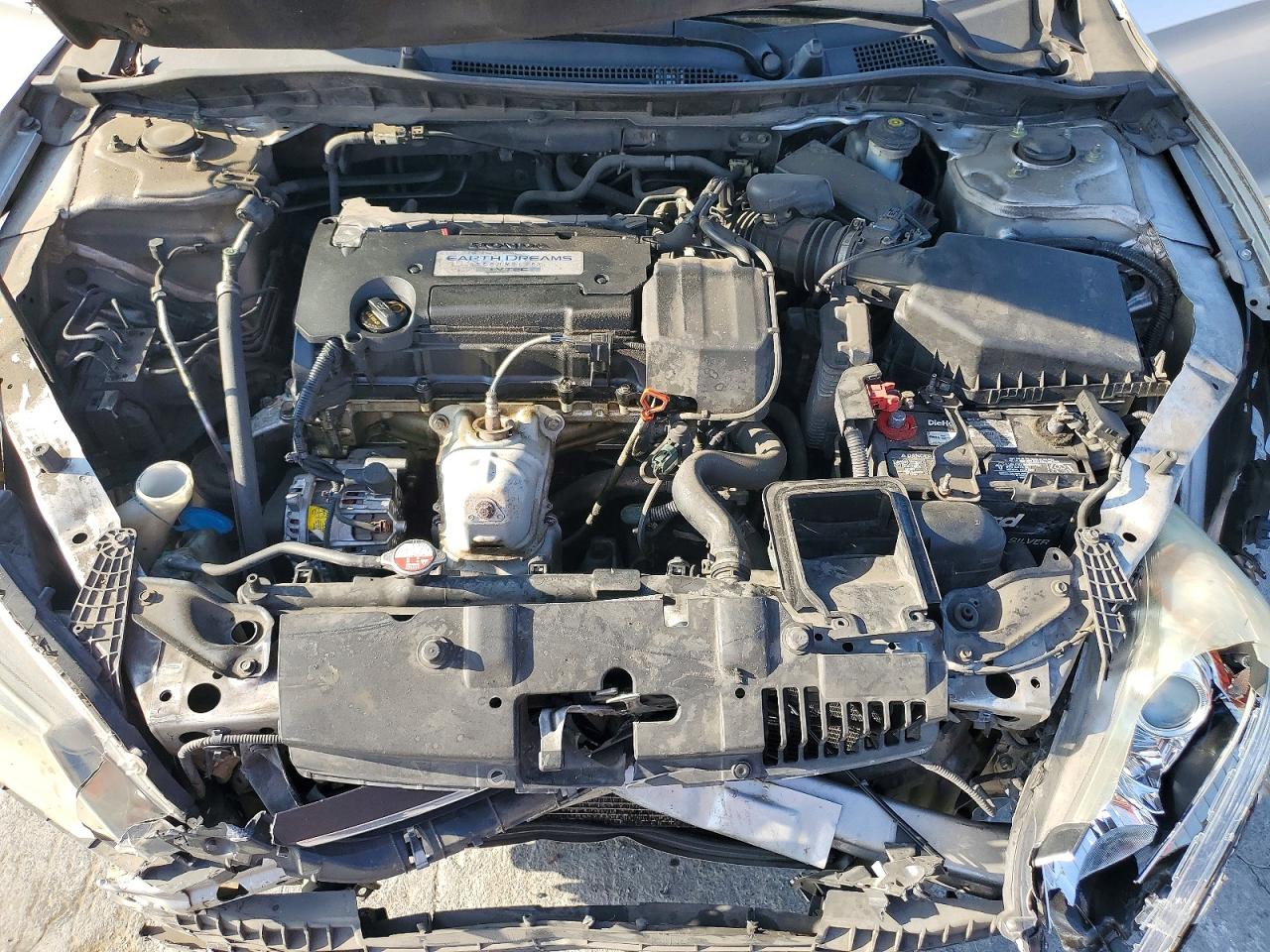 2014 HONDA ACCORD LX photo 11