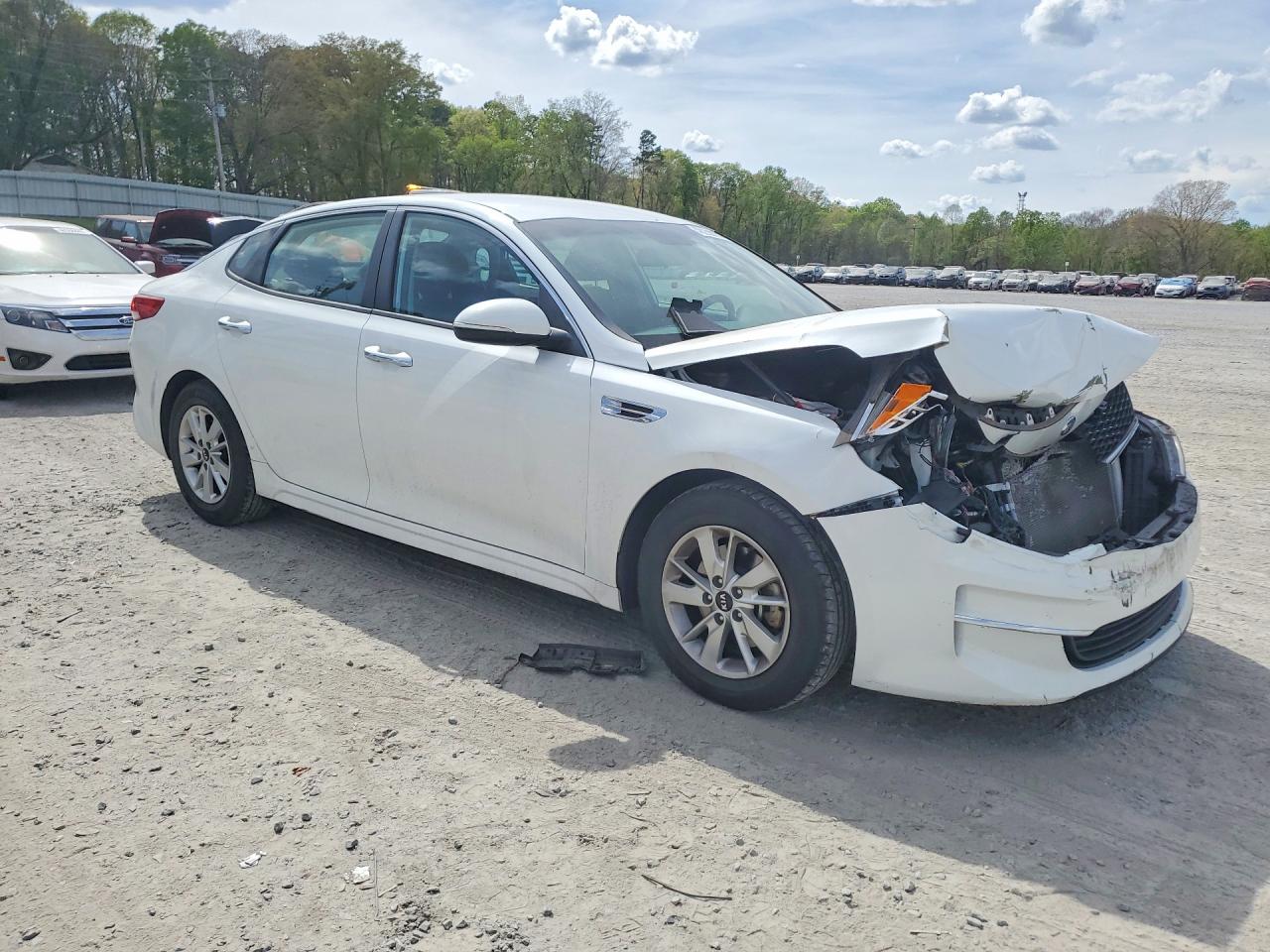 2018 KIA OPTIMA LX photo 4