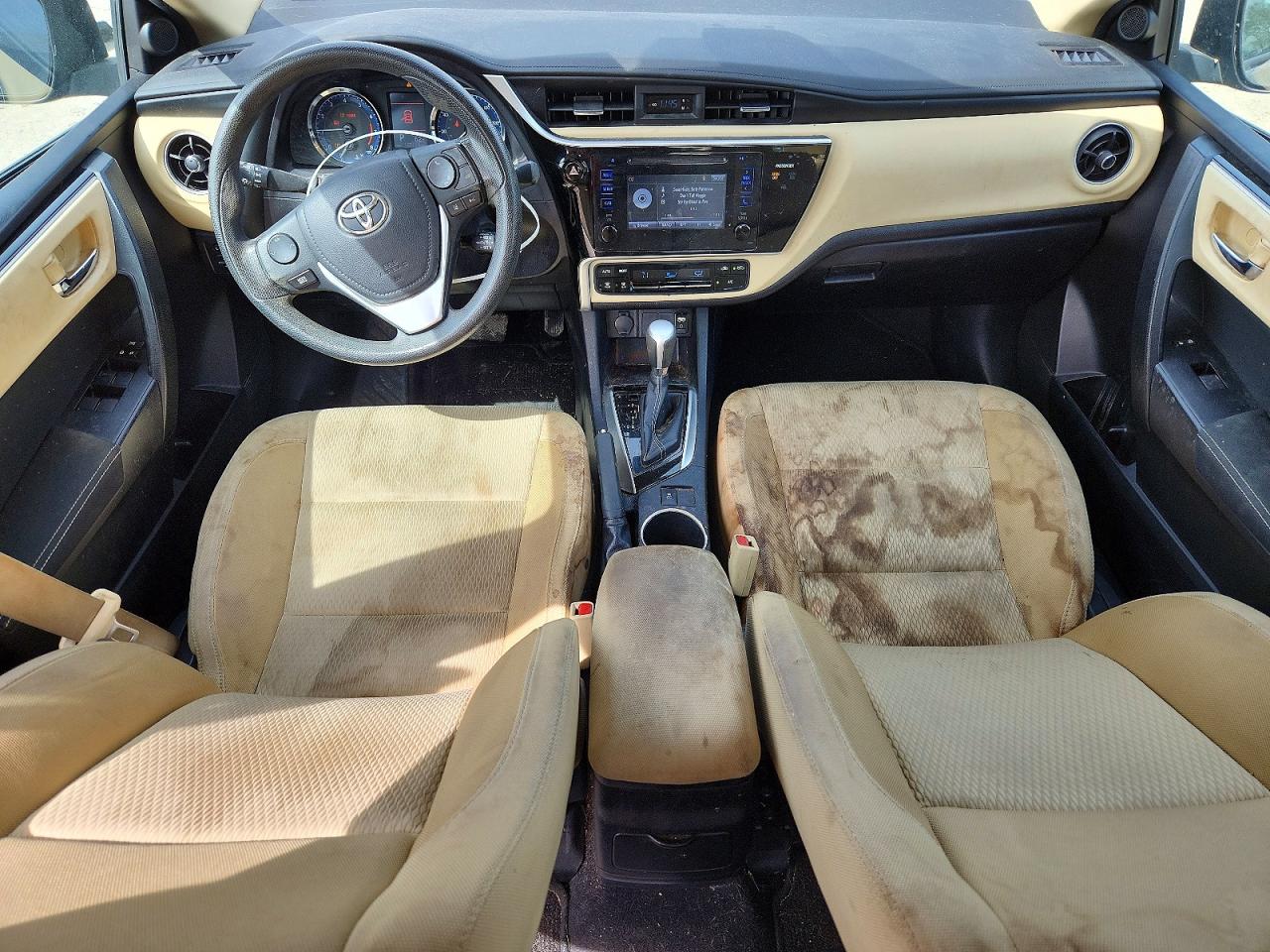 2017 TOYOTA COROLLA L photo 15