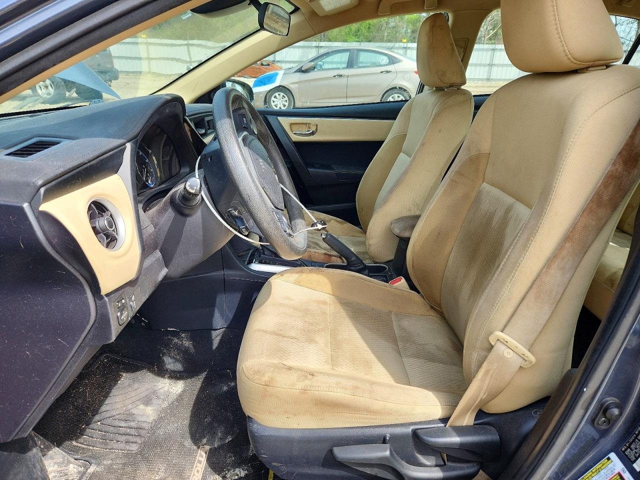 2017 TOYOTA COROLLA L photo 13