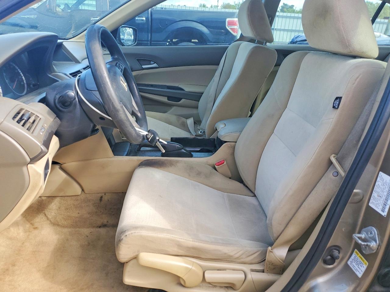 2010 HONDA ACCORD LX photo 19