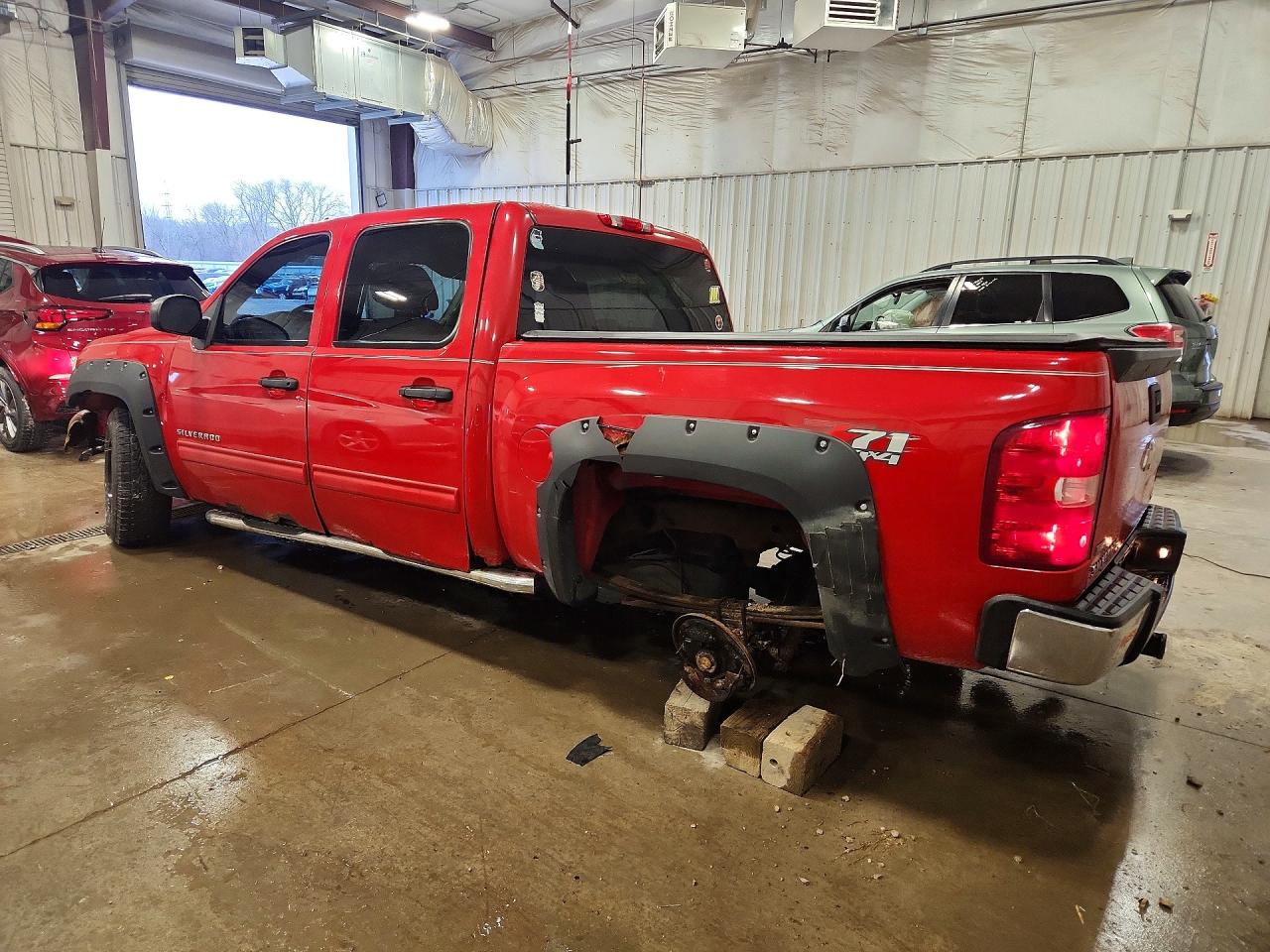 2010 CHEVROLET SILVERADO K1500 LT photo 4