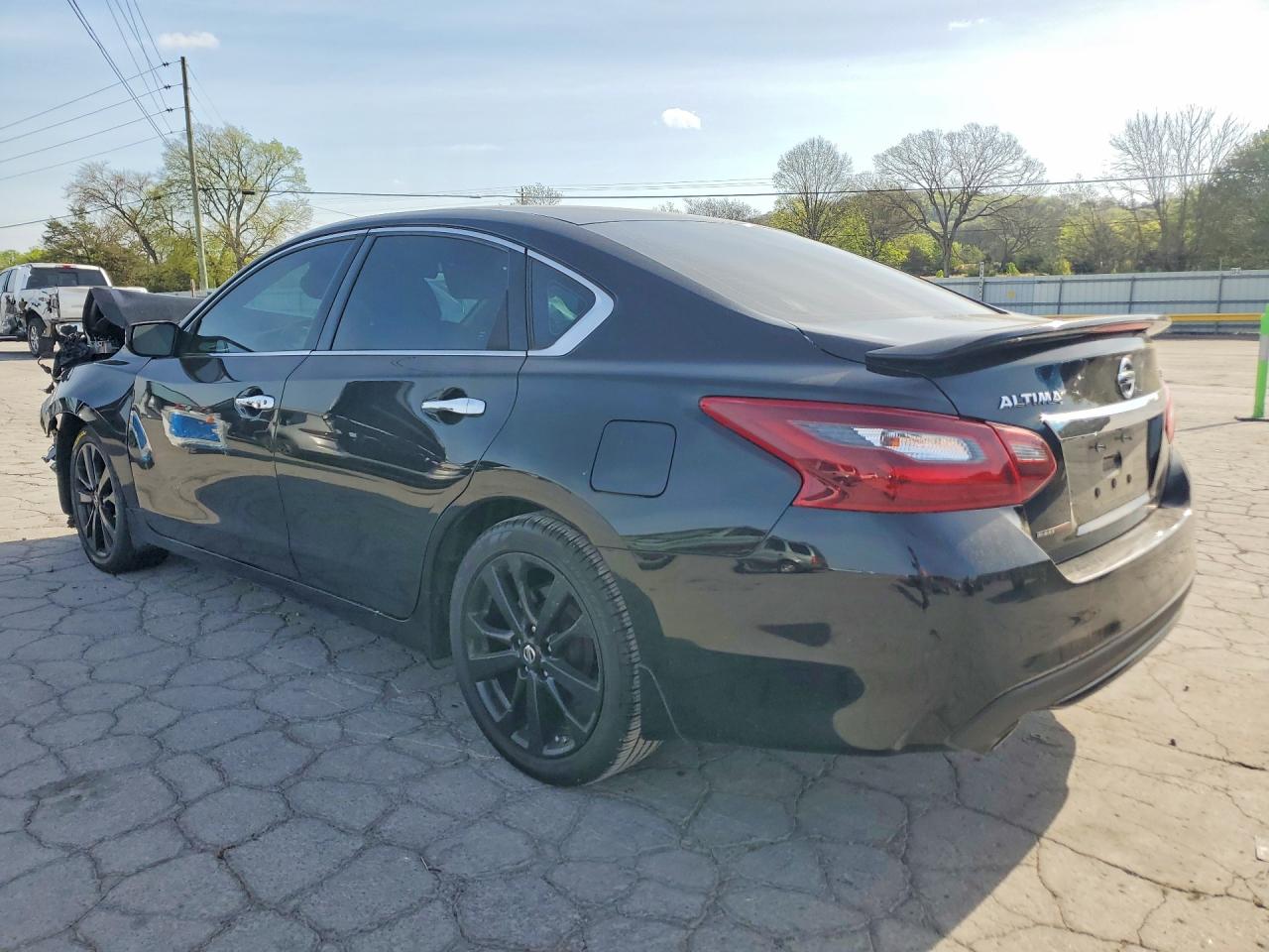 2017 NISSAN ALTIMA 2.5 SR photo 3
