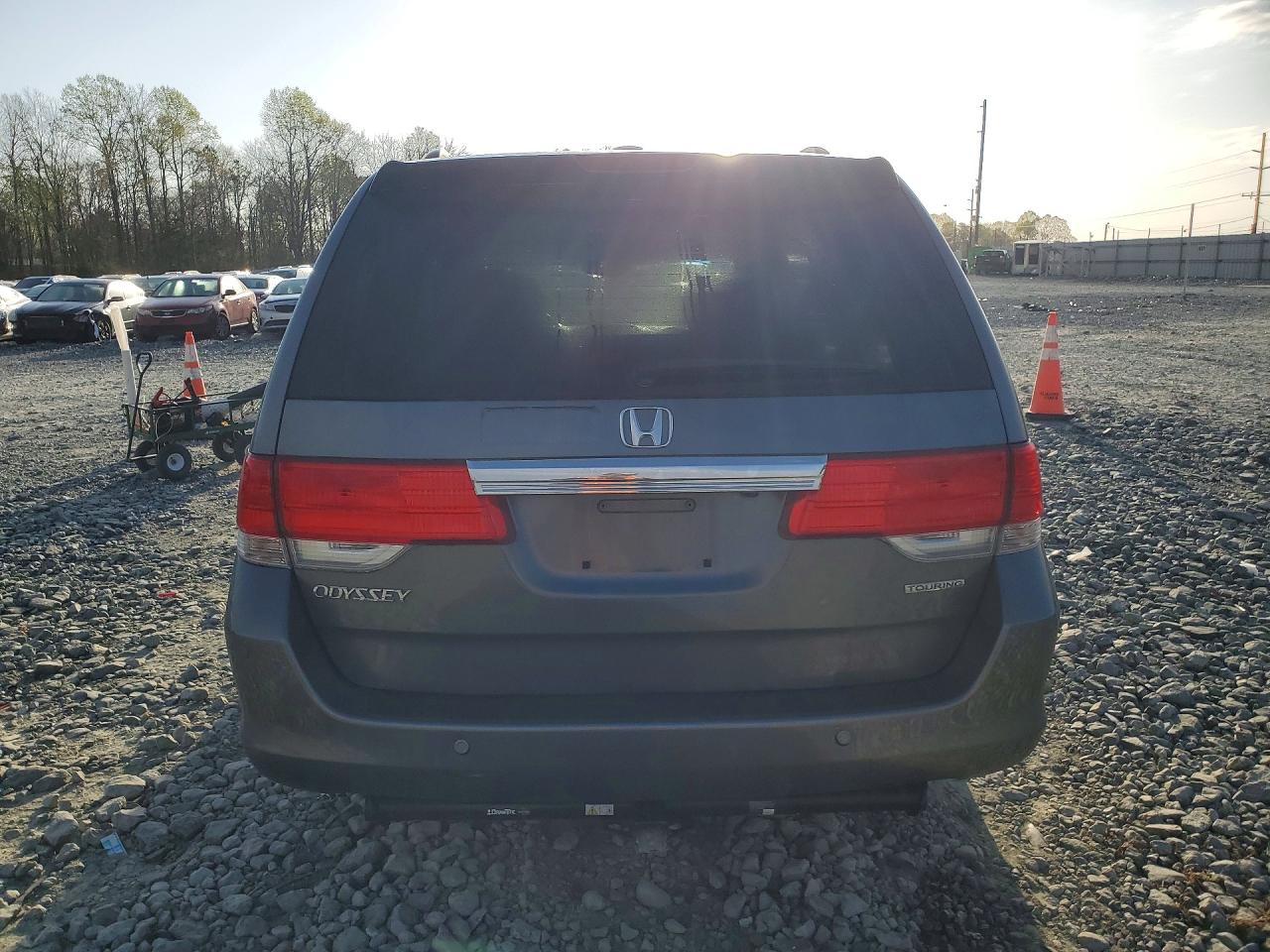 2010 HONDA ODYSSEY TOURING photo 16