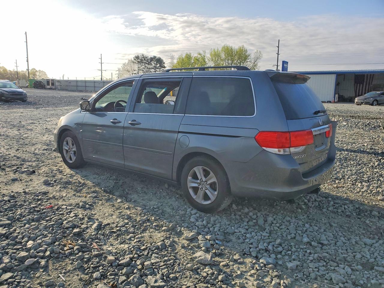 2010 HONDA ODYSSEY TOURING photo 4