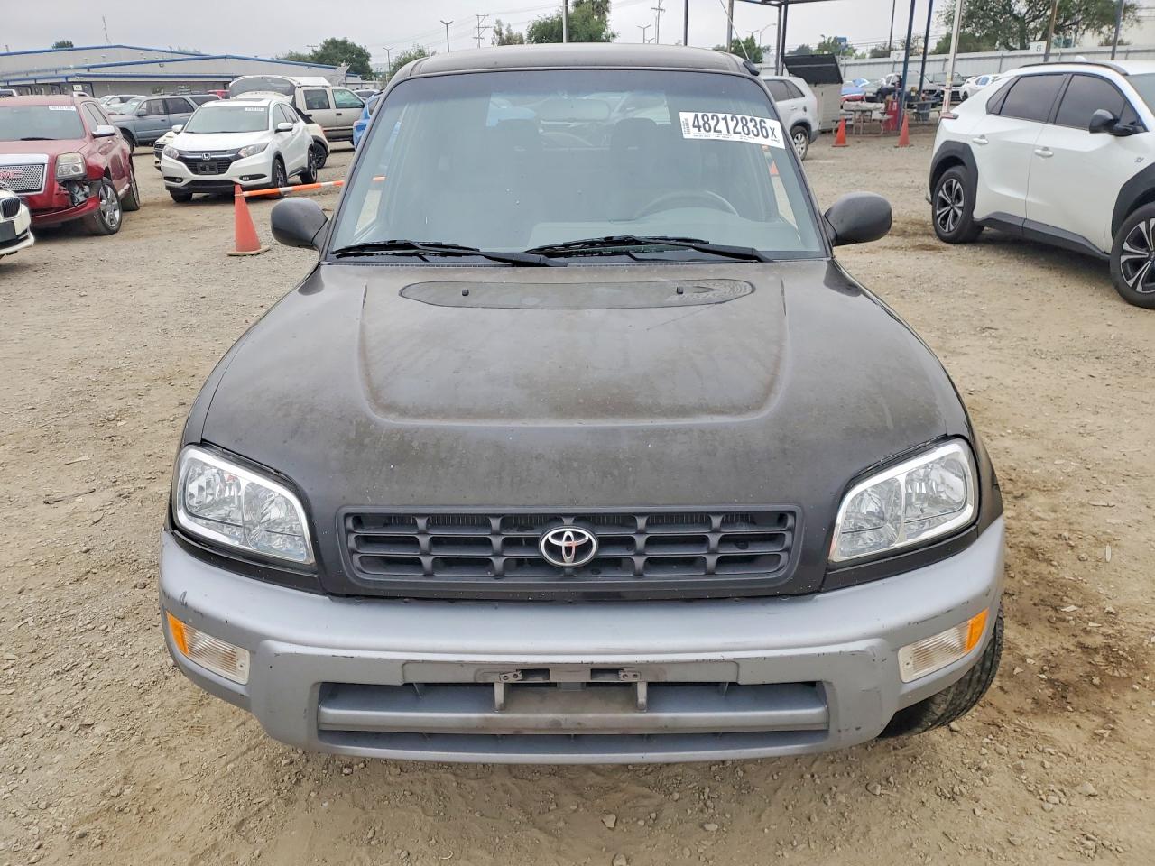 2000 TOYOTA RAV4 BASE photo 13