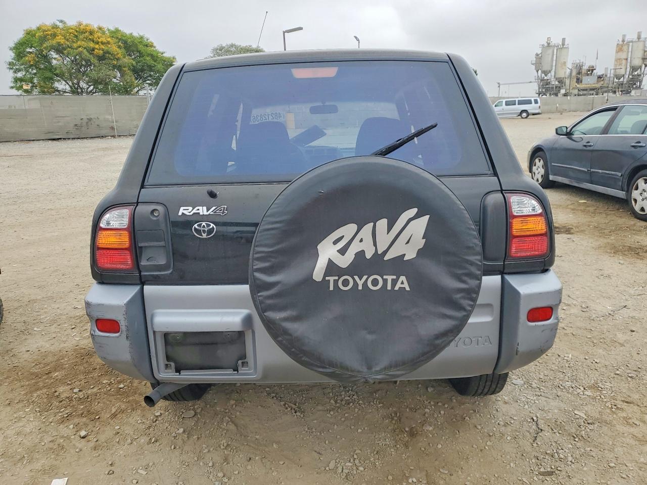 2000 TOYOTA RAV4 BASE photo 16