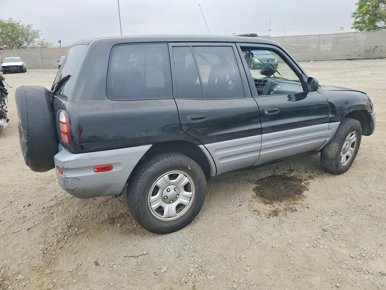 2000 TOYOTA RAV4 BASE photo 7