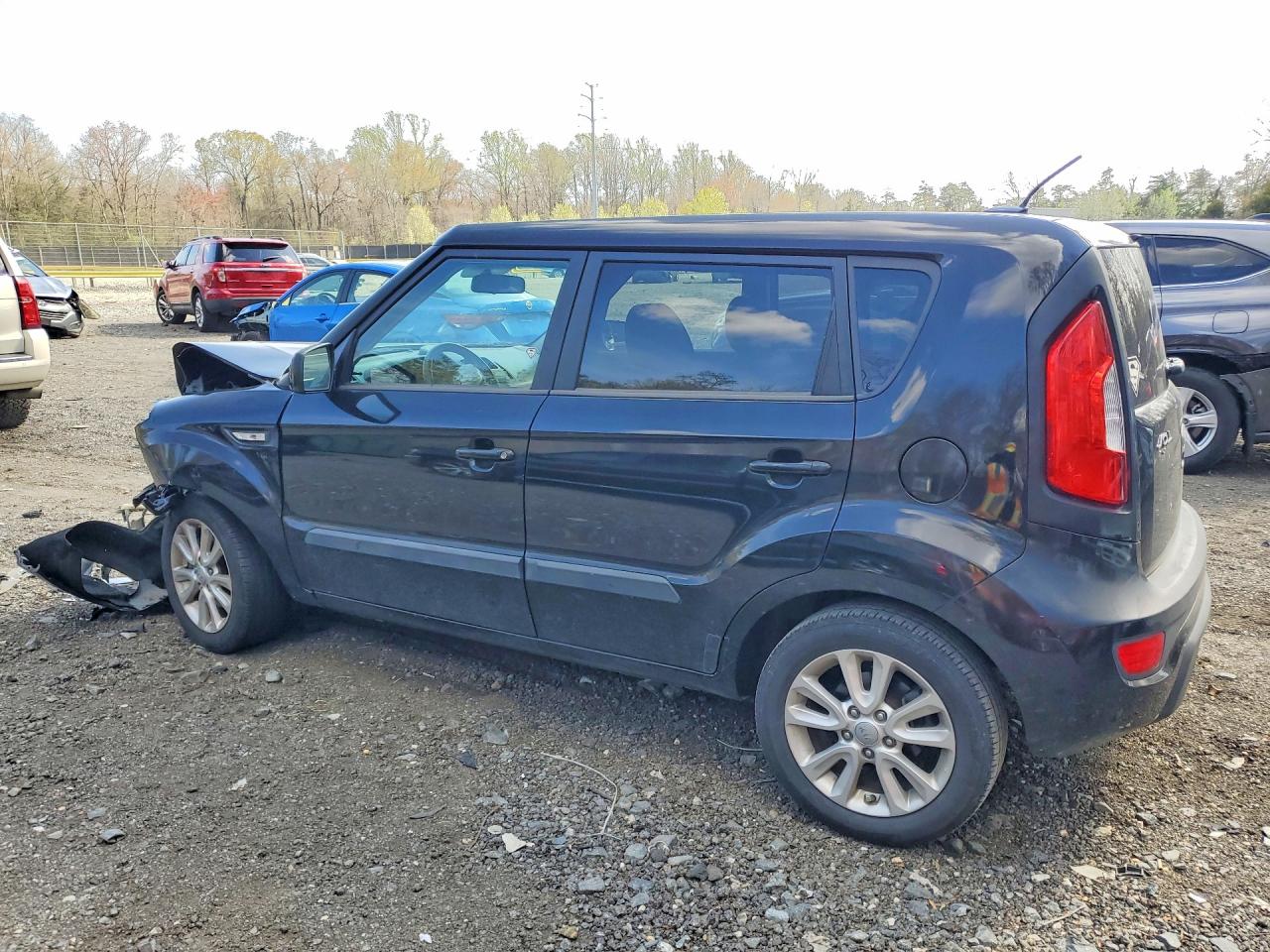 2013 KIA SOUL BASE photo 4