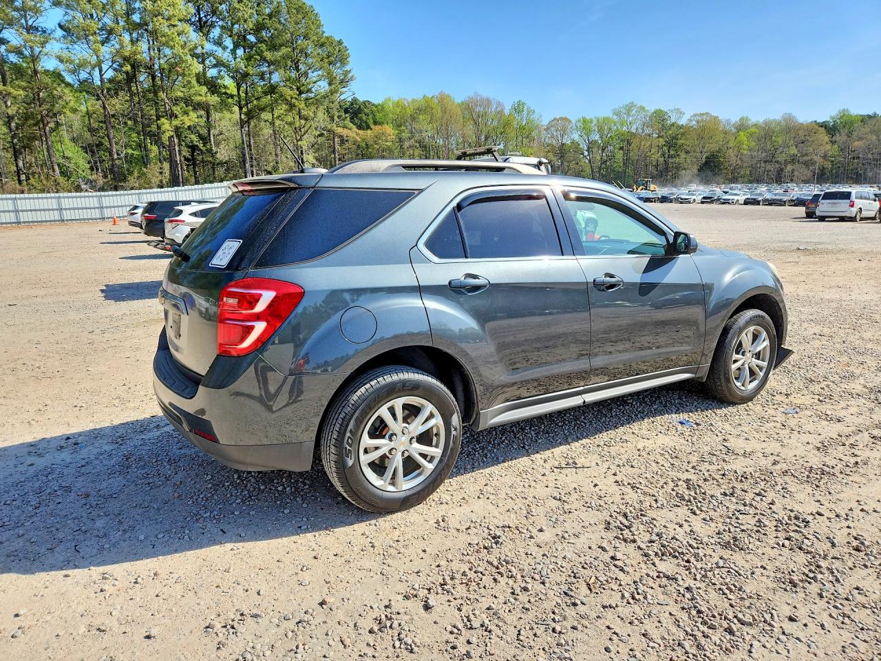 2017 CHEVROLET EQUINOX LT photo 5
