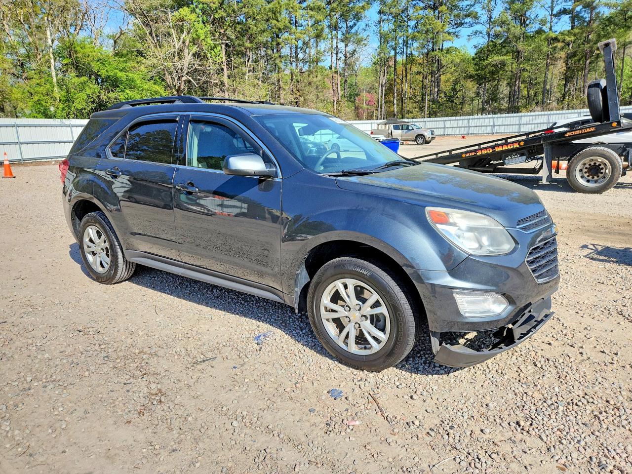 2017 CHEVROLET EQUINOX LT photo 7