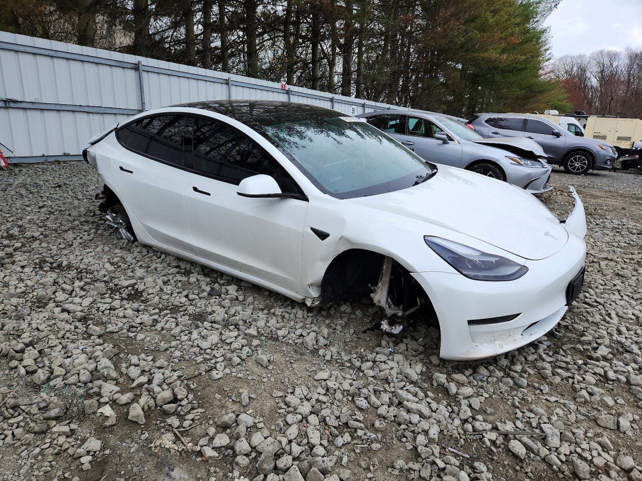 2023 TESLA MODEL 3 photo 4