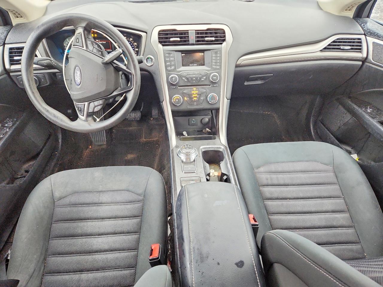 2017 FORD FUSION SE photo 15
