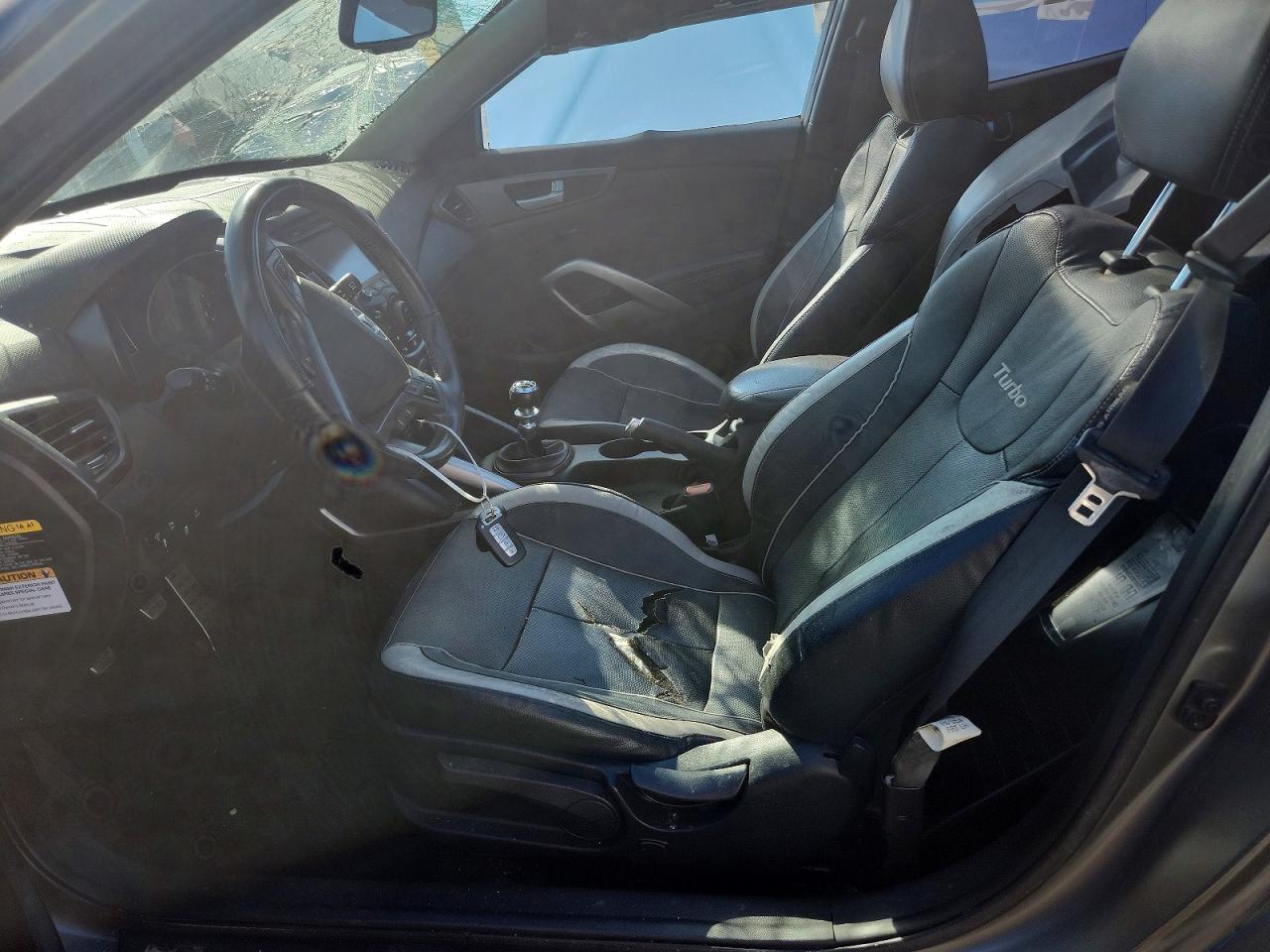 2015 HYUNDAI VELOSTER TURBO photo 13