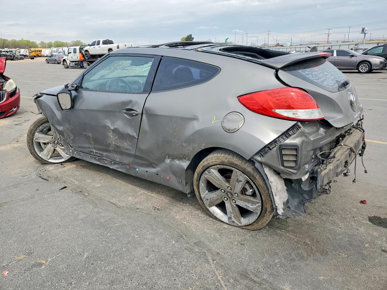 2015 HYUNDAI VELOSTER TURBO photo 3