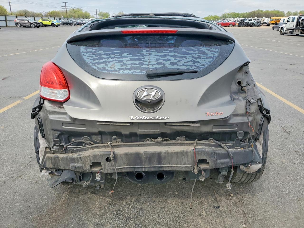 2015 HYUNDAI VELOSTER TURBO photo 11