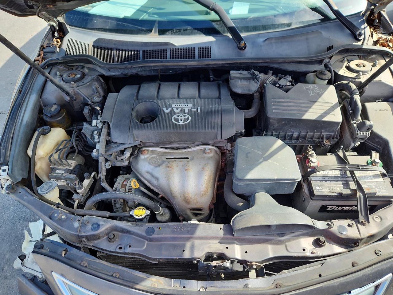 2010 TOYOTA CAMRY LE photo 21