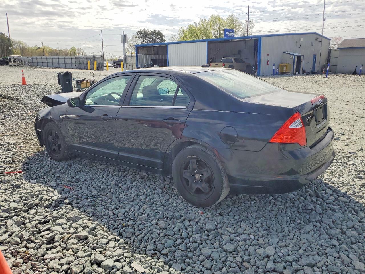 2010 FORD FUSION SE photo 2