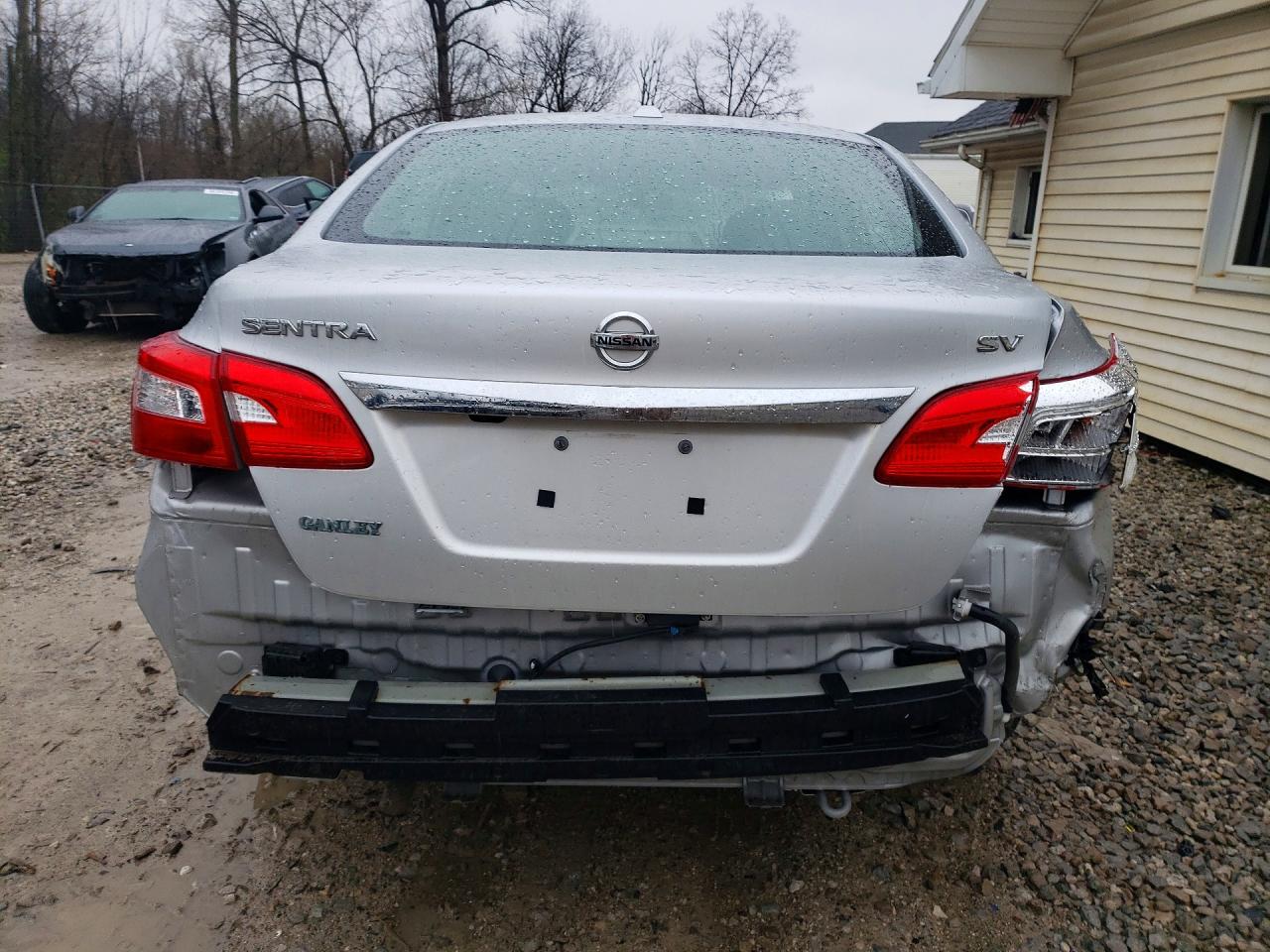 2017 NISSAN SENTRA SV photo 6