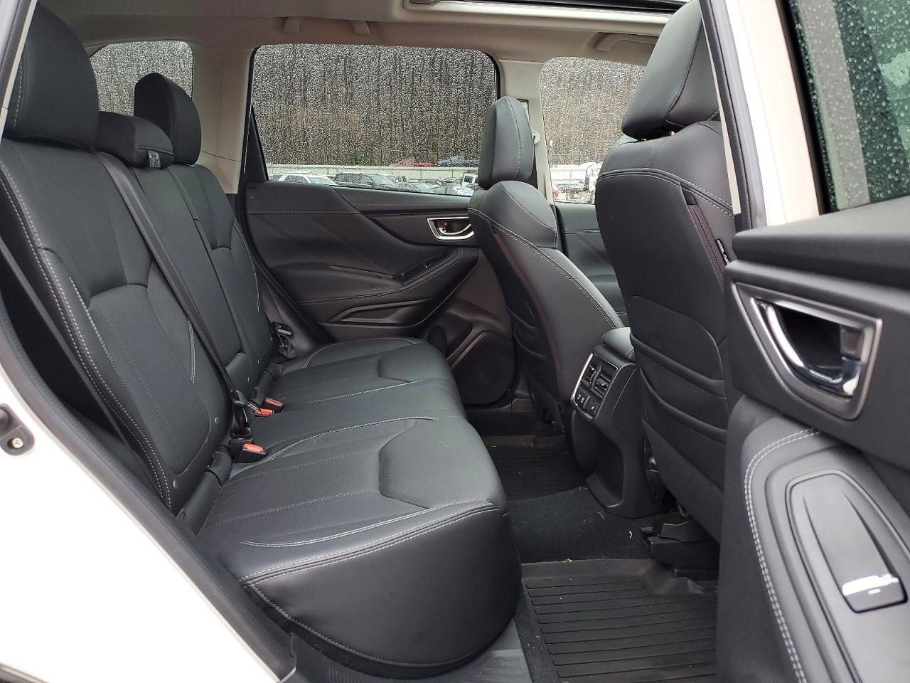 2020 SUBARU FORESTER TOURING photo 31