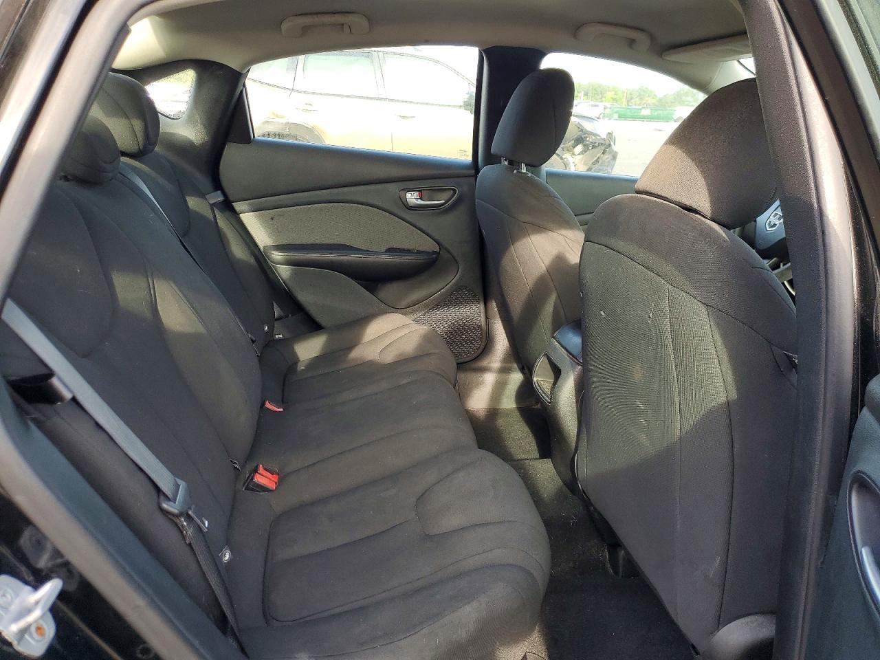 2013 DODGE DART SE photo 28