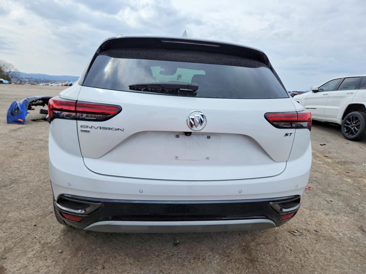 2023 BUICK ENVISION ESSENCE photo 11