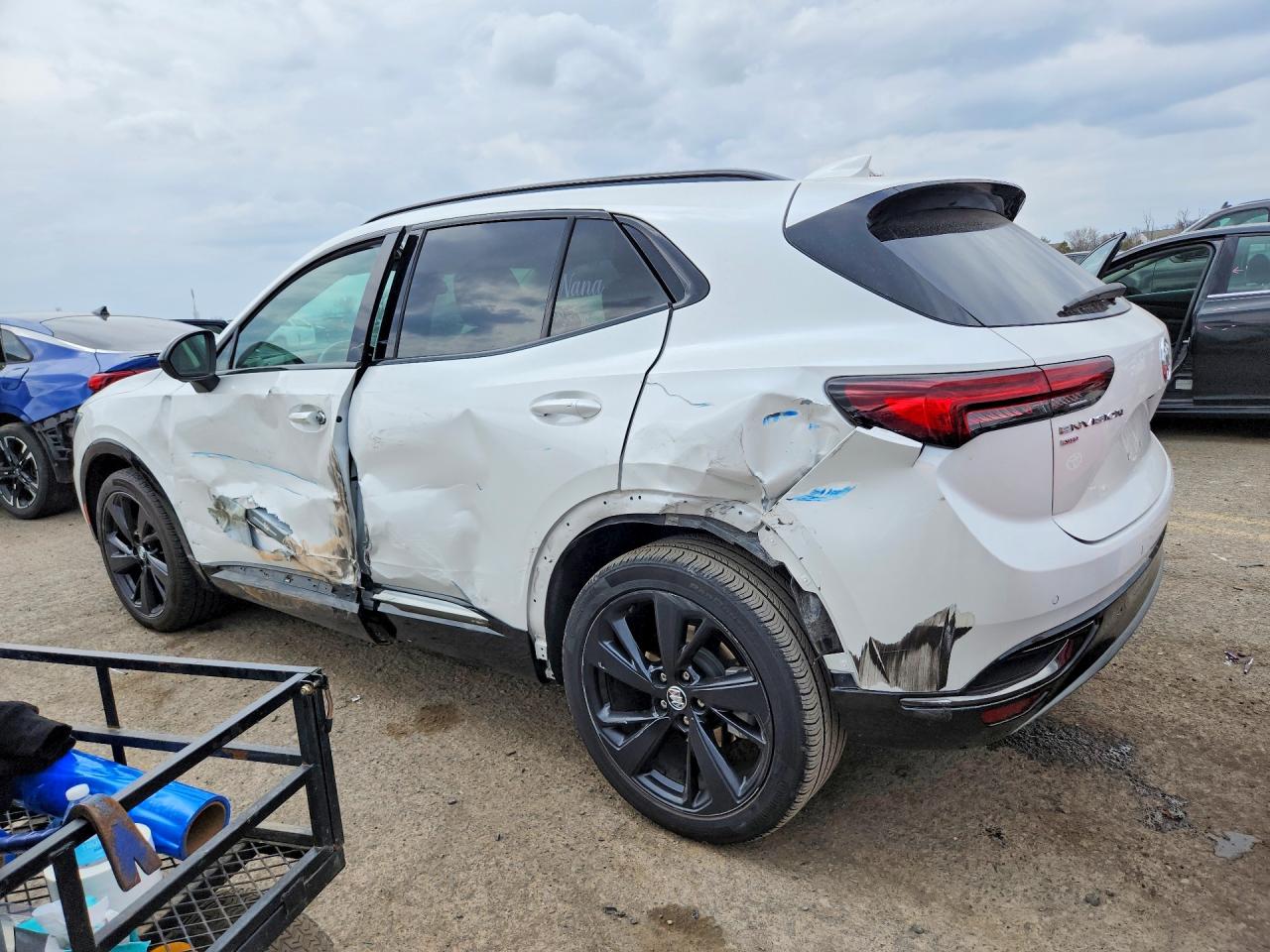 2023 BUICK ENVISION ESSENCE photo 3
