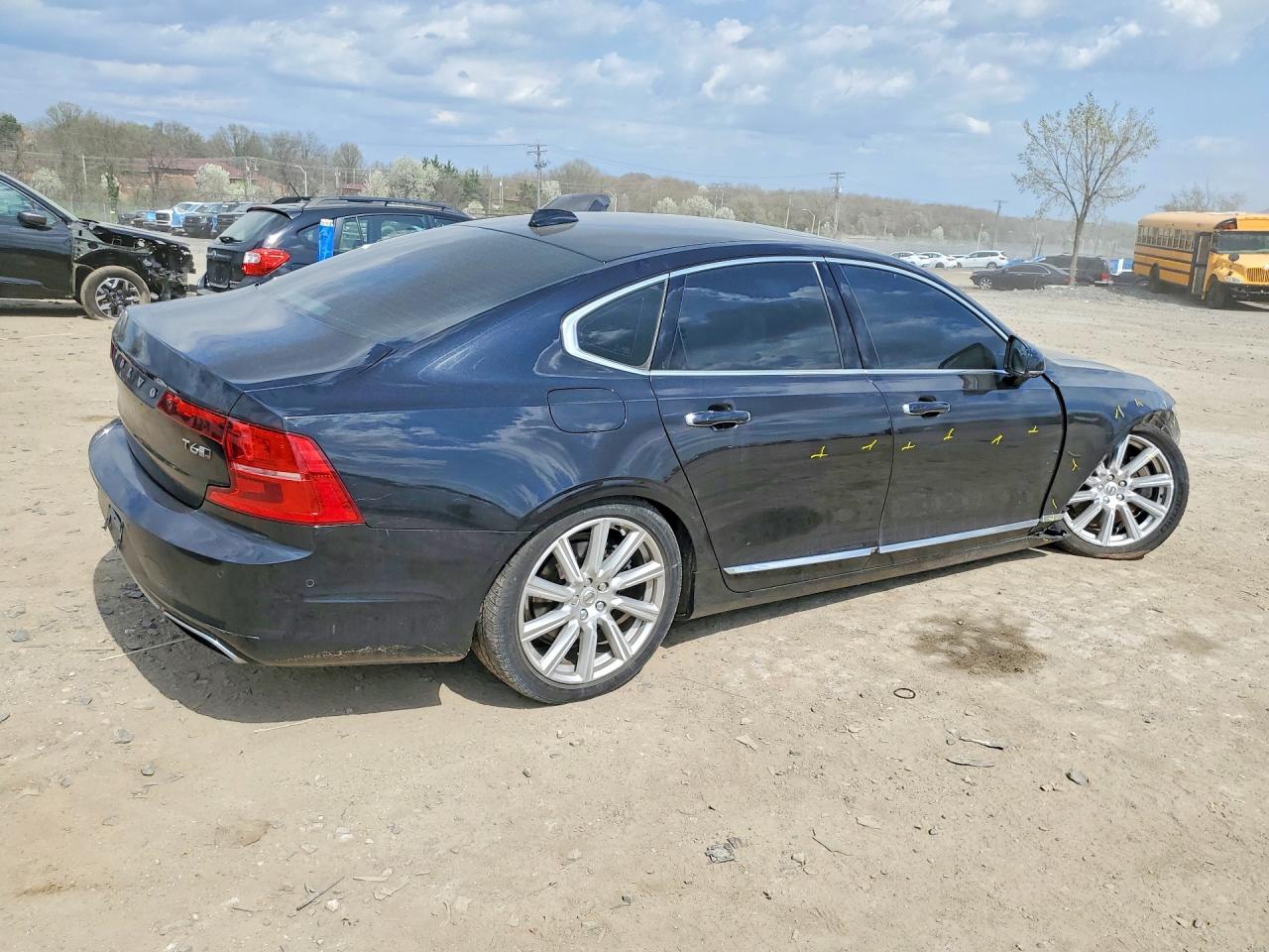 2017 VOLVO S90 T6 INSCRIPTION photo 3