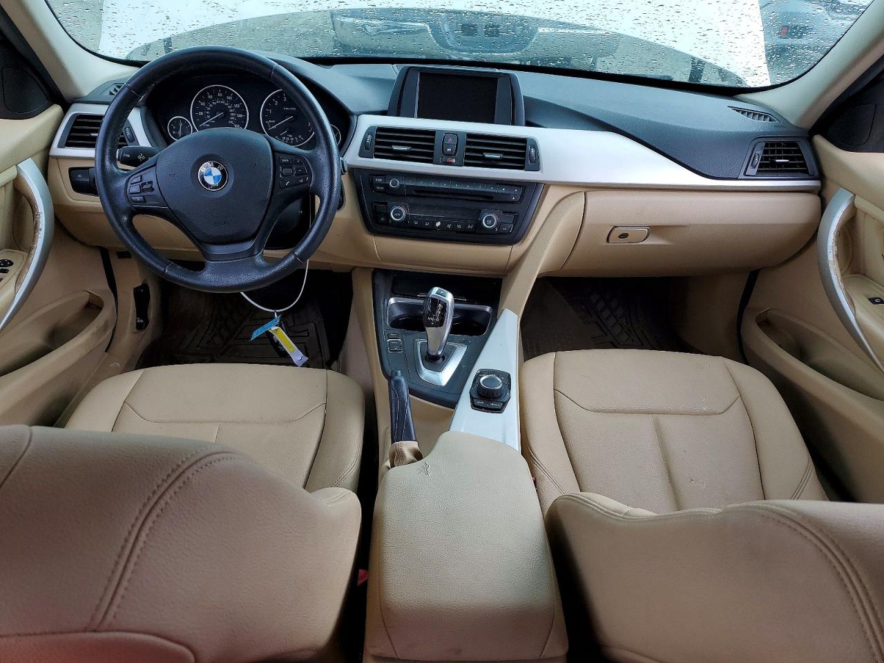 2014 BMW 320 I photo 15
