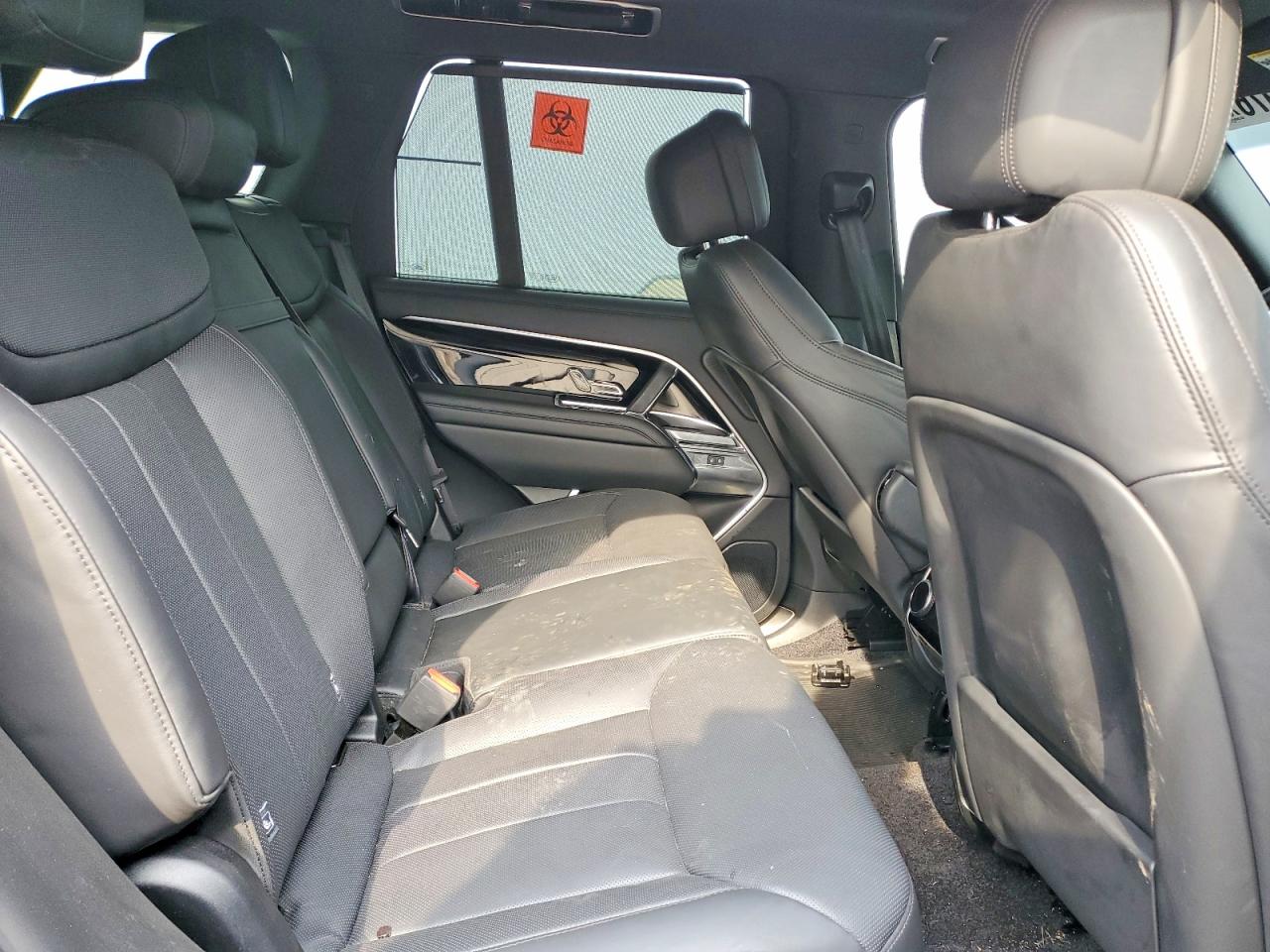 2024 LAND ROVER RANGE ROVER SE photo 31