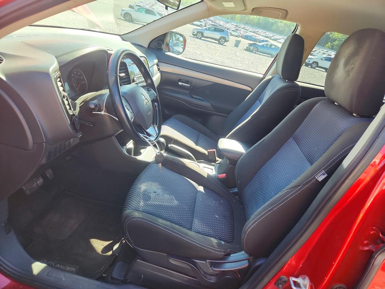 2016 MITSUBISHI OUTLANDER ES photo 7