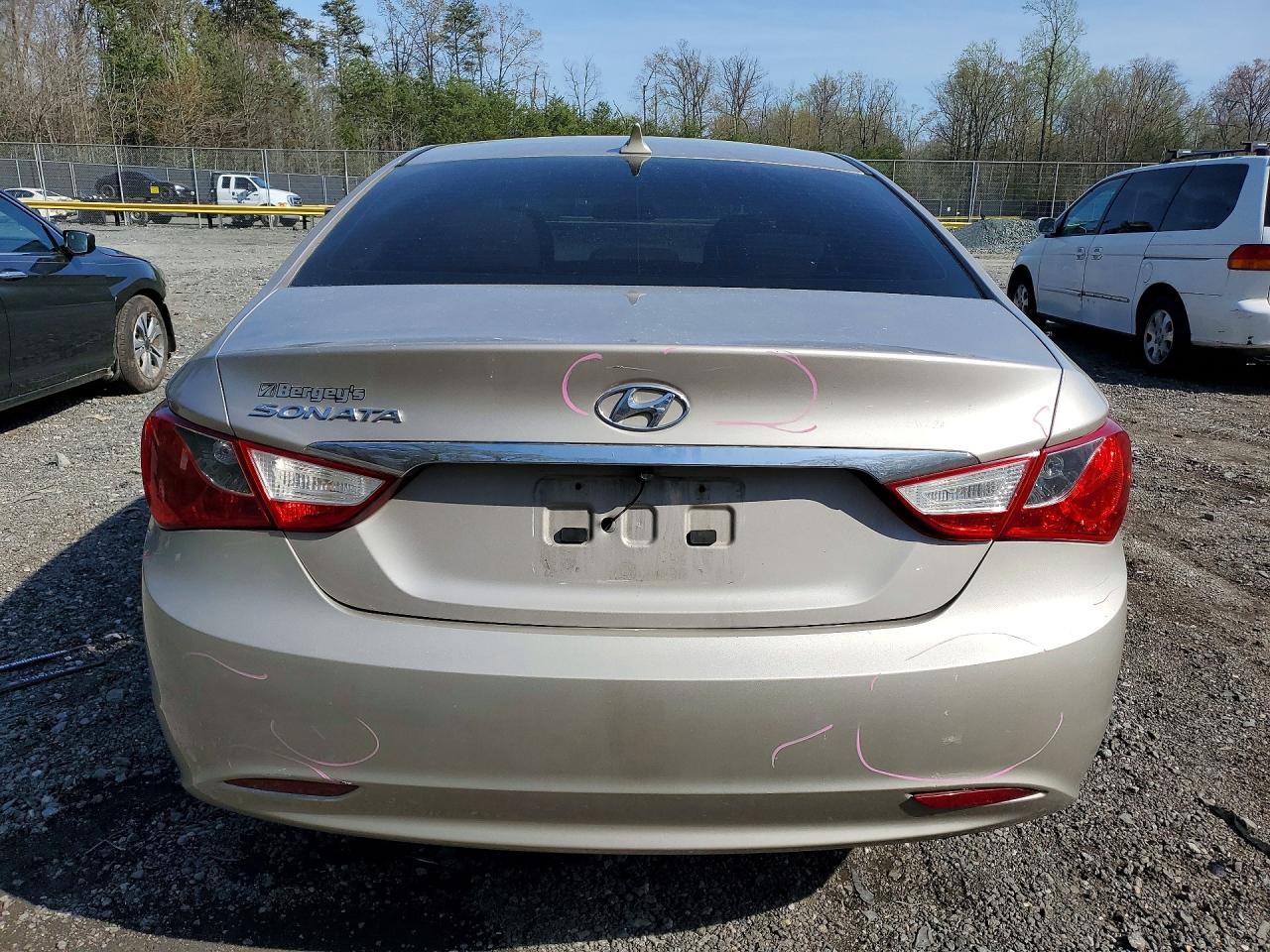 2011 HYUNDAI SONATA GLS photo 11