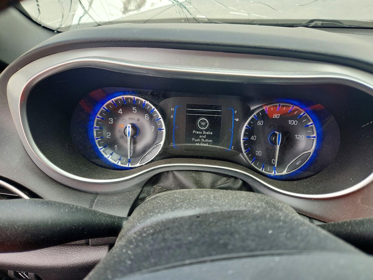 2019 CHRYSLER PACIFICA TOURING L photo 9