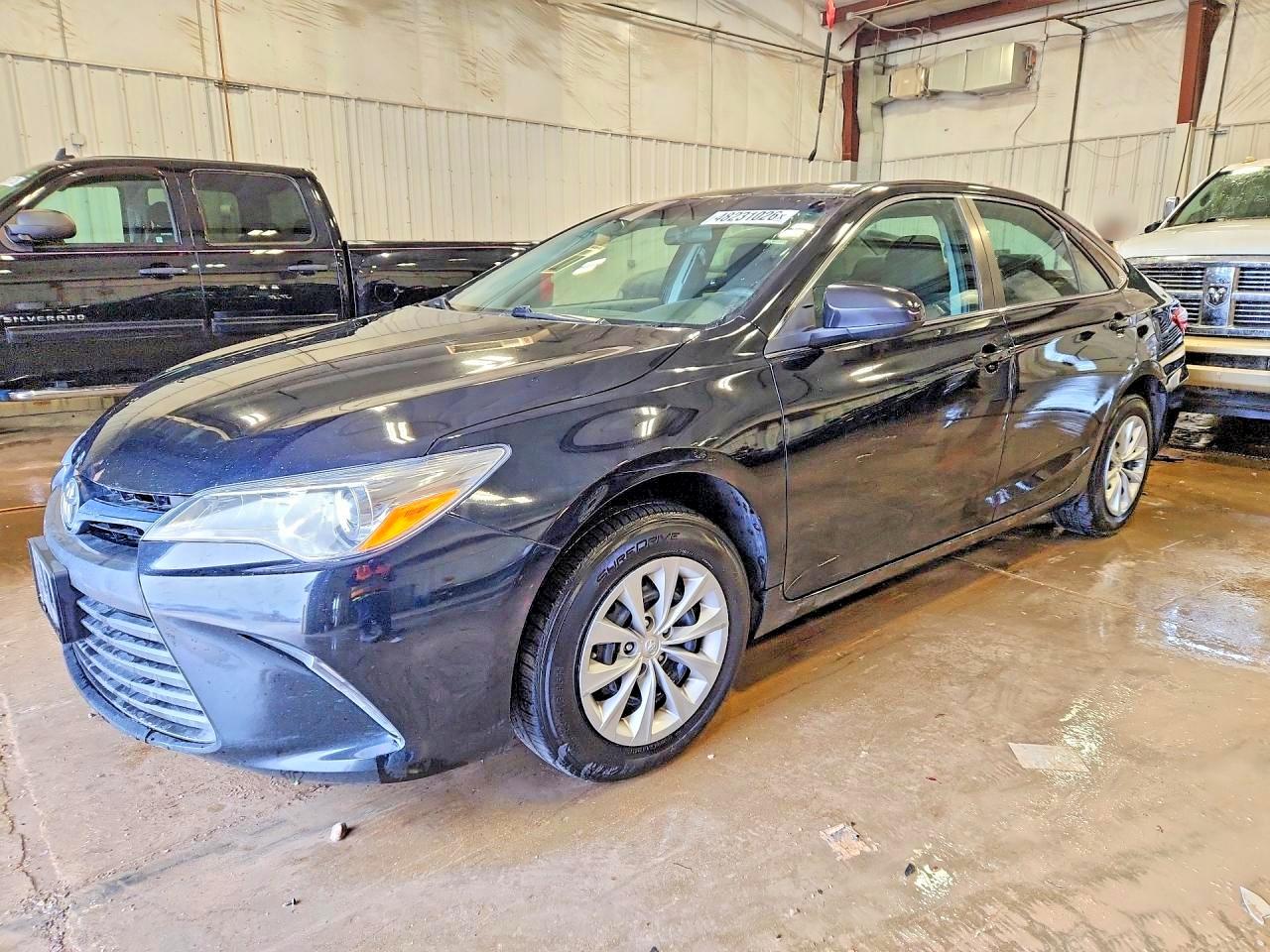 2017 TOYOTA CAMRY