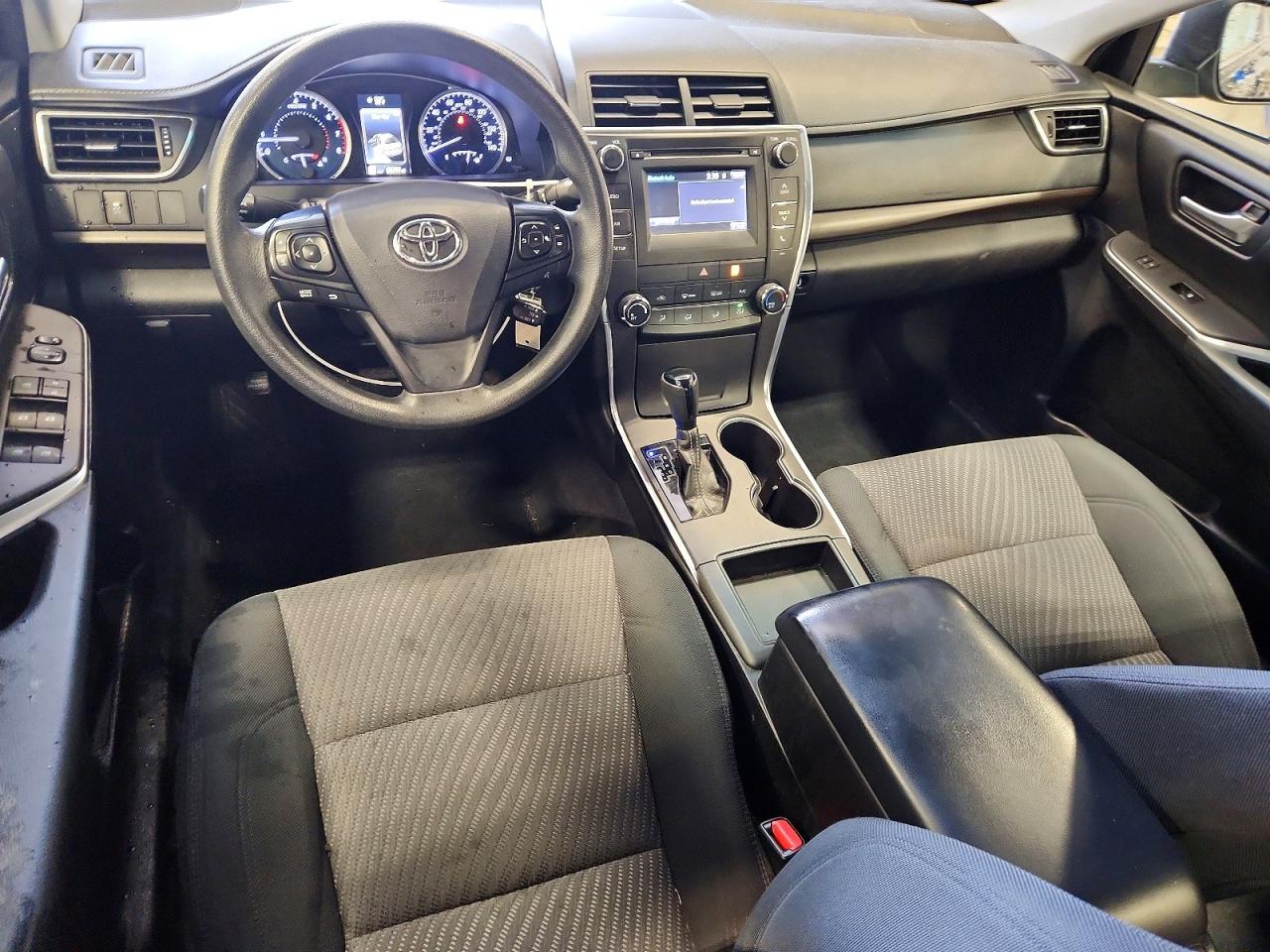 2017 TOYOTA CAMRY LE photo 15