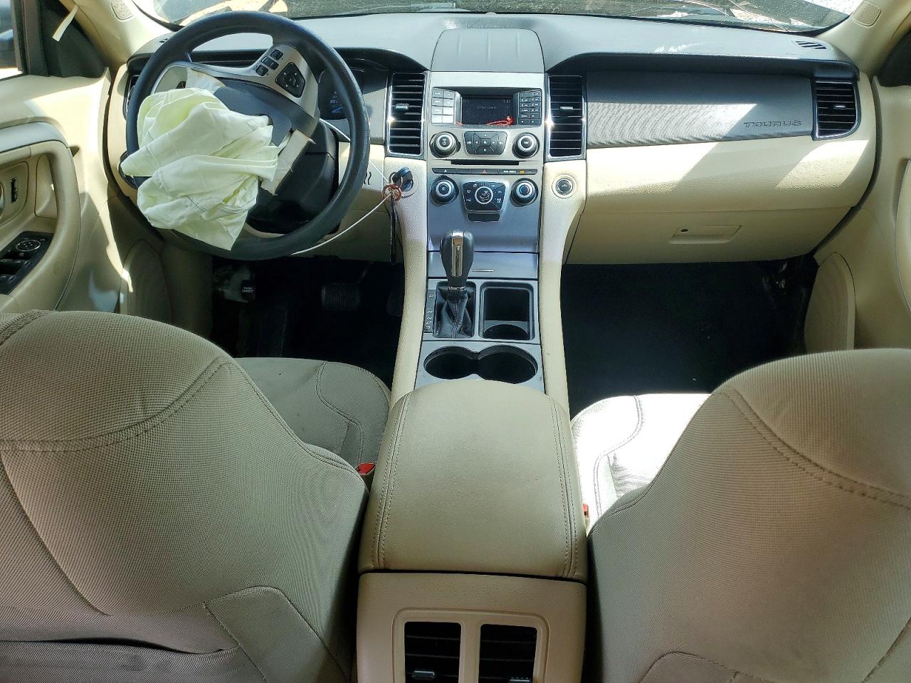 2018 FORD TAURUS SE photo 22