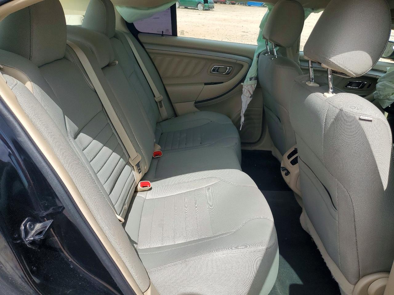 2018 FORD TAURUS SE photo 28