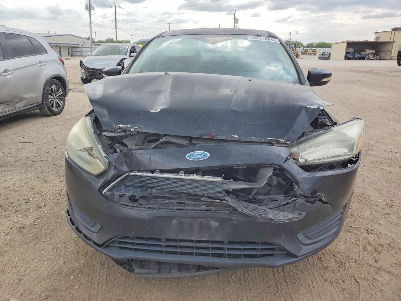 2015 FORD FOCUS SE photo 9