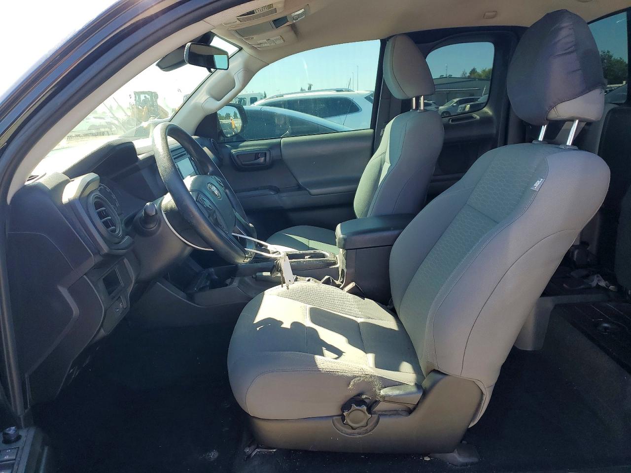 2019 TOYOTA TACOMA SR photo 7