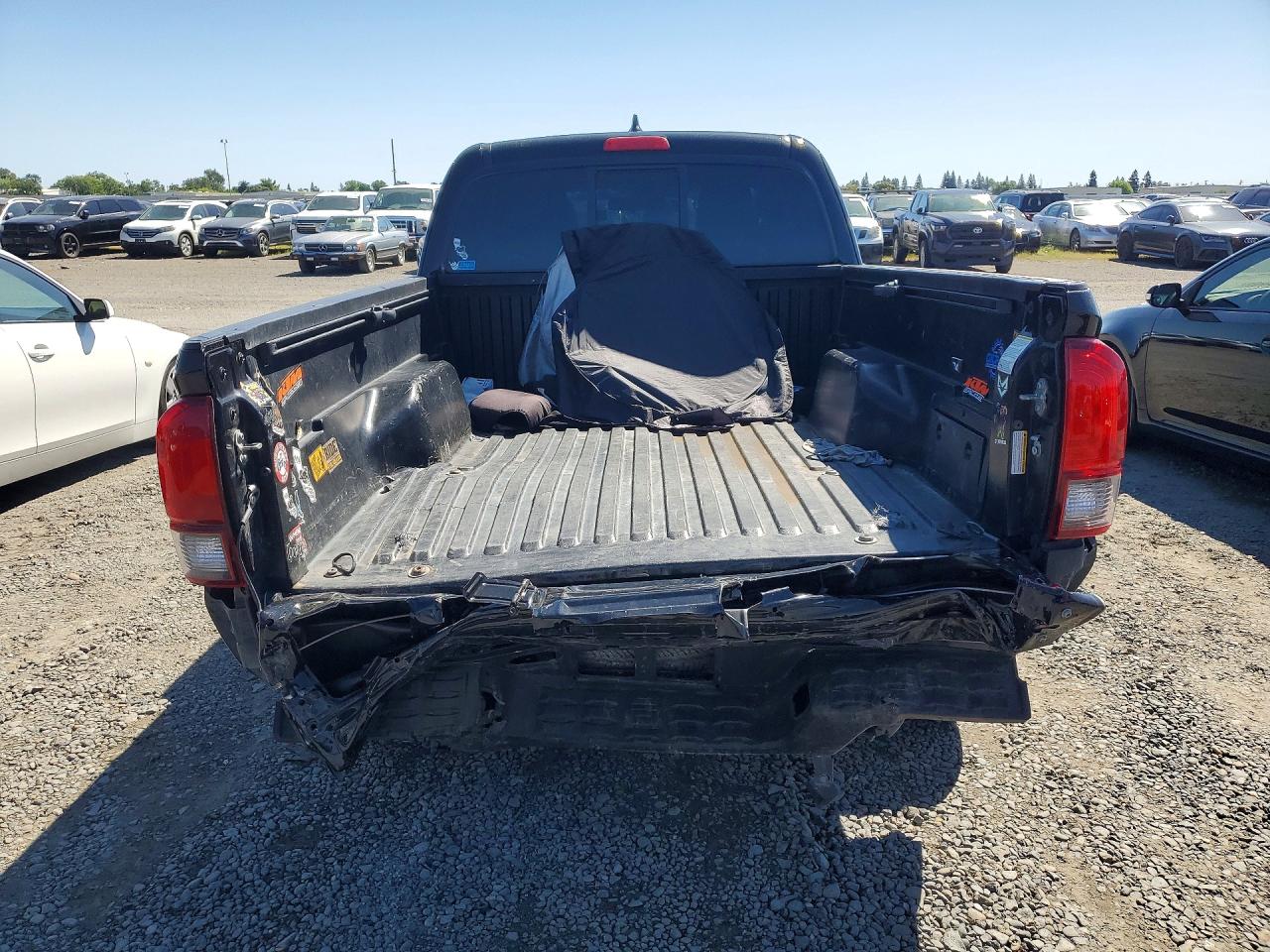 2019 TOYOTA TACOMA SR photo 6