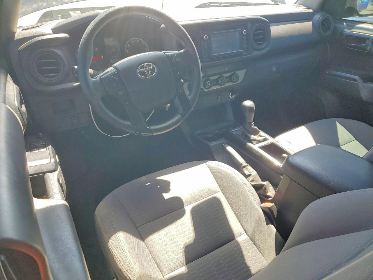 2019 TOYOTA TACOMA SR photo 8