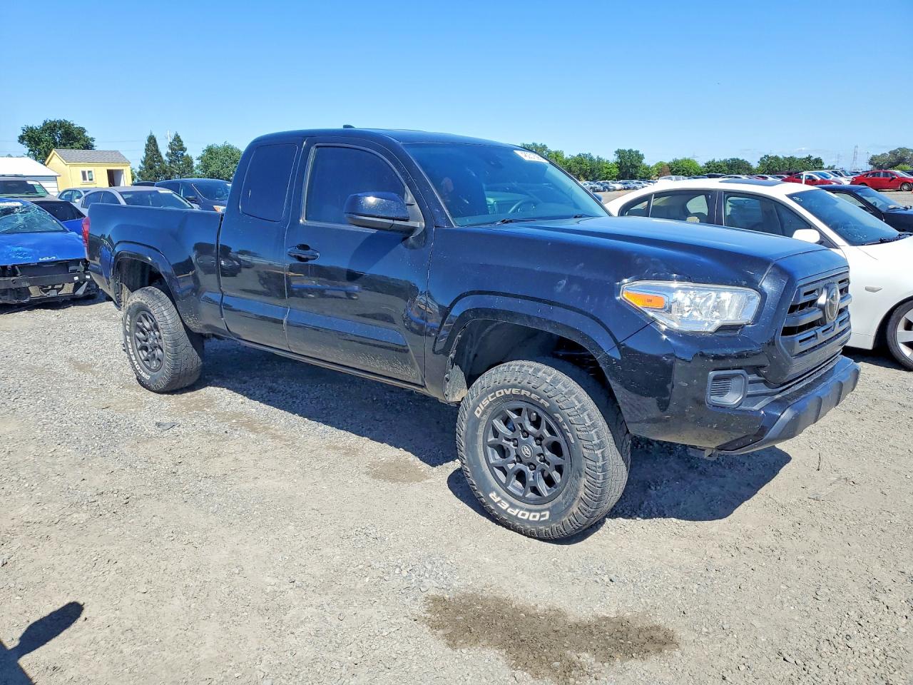 2019 TOYOTA TACOMA SR photo 4