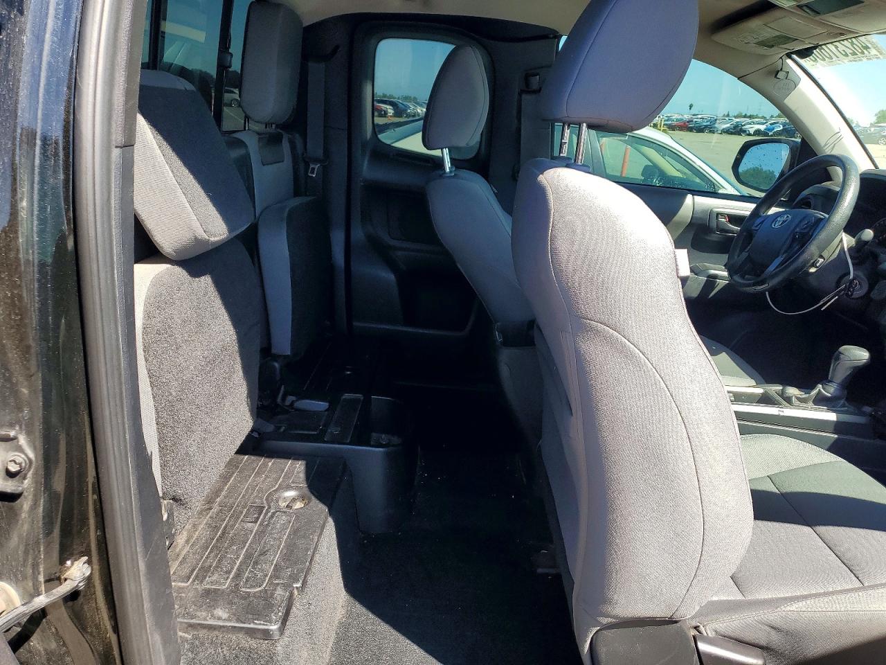 2019 TOYOTA TACOMA SR photo 10