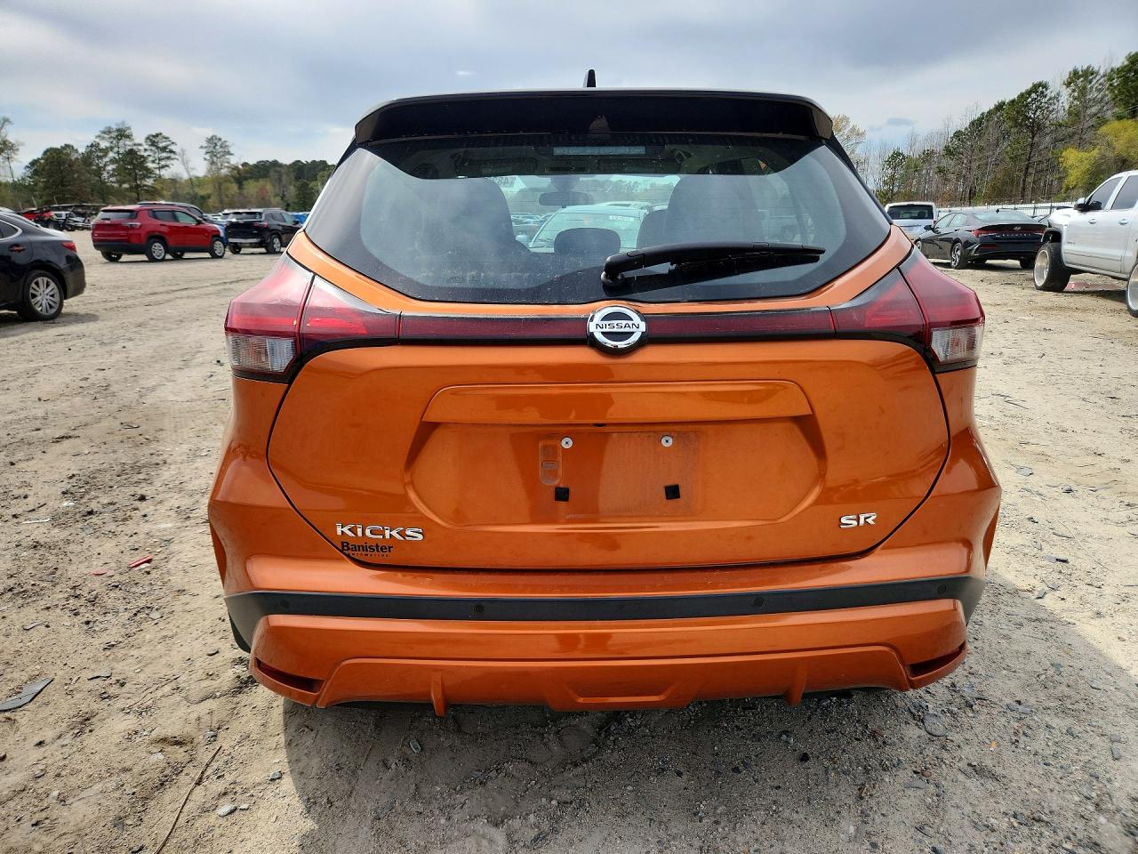 2021 NISSAN KICKS SR photo 16