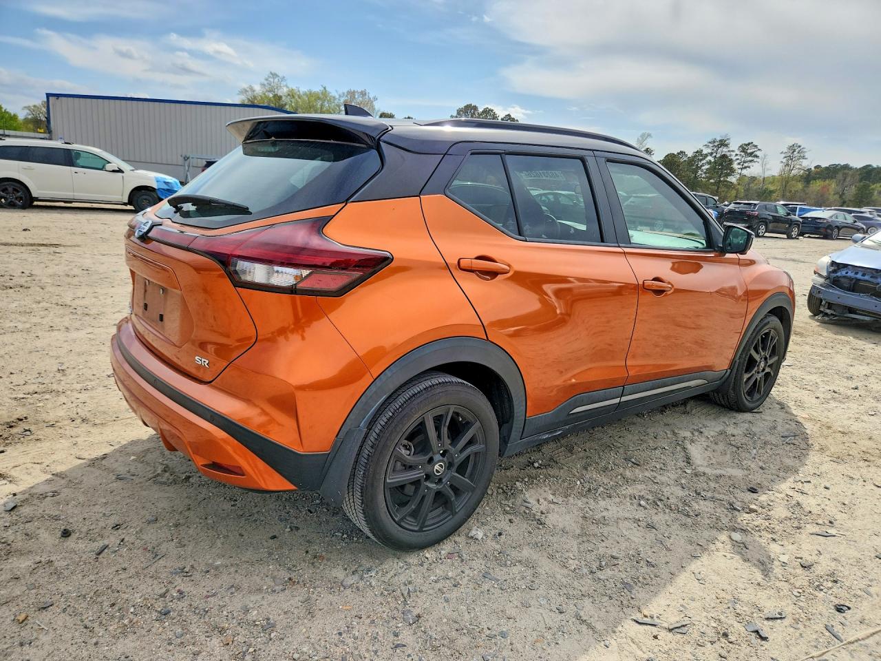 2021 NISSAN KICKS SR photo 7
