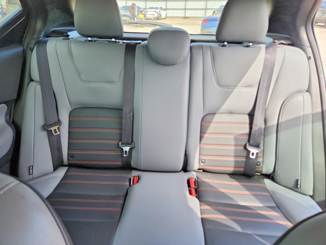 2021 NISSAN KICKS SR photo 28